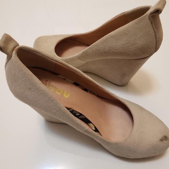 Worn Hibou Platforms in Tan Color - Picture 6 of 8